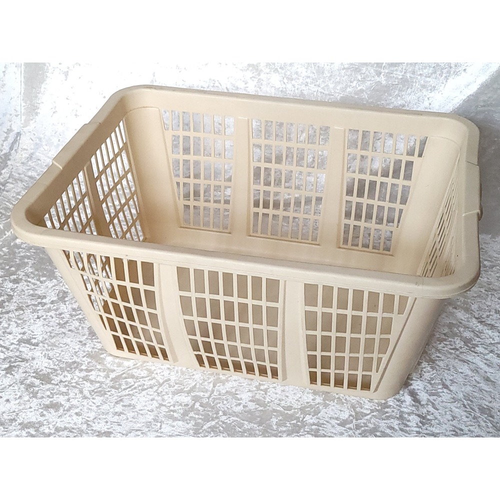 Vtg Rubbermaid 2985 12 Laundry Basket Beige Almond Plastic Rectangular Storage